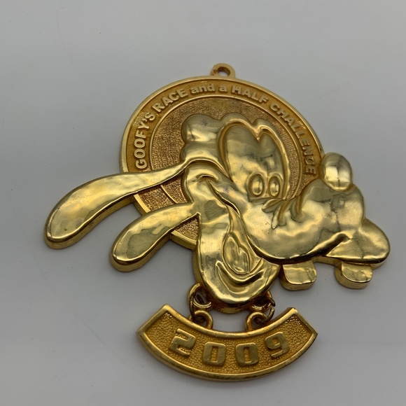 Disney Accents Disney Goofys Race And A Half Challenge 209 Gold